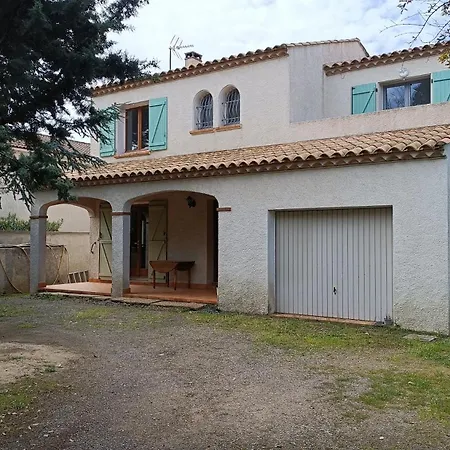 Du Moulin Vers La Villa *